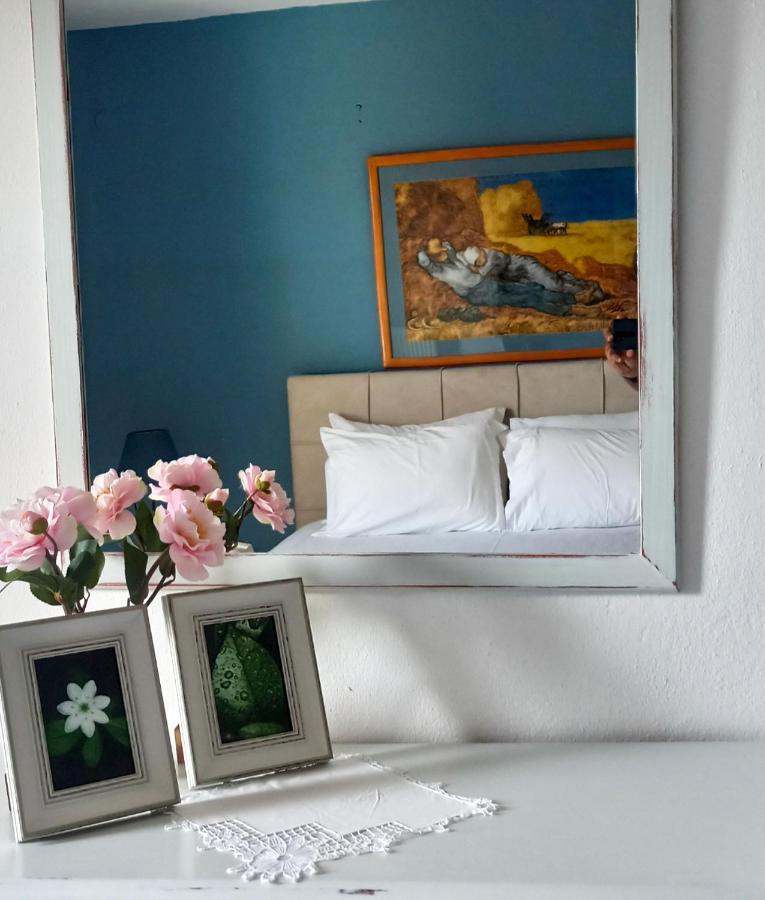 Dora'S House Comfortable Apartment With A Yard And View Pirgadikia Exterior foto